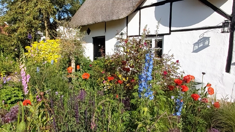 Corner Cottage